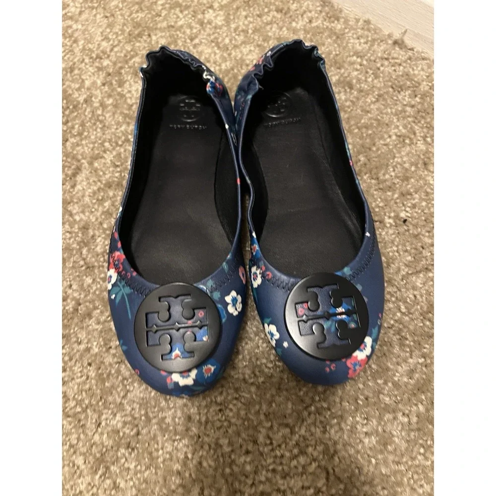 Tory Burch Minnie Travel Ballet Flats Navy Blue Floral Leather Logo Shoes 7